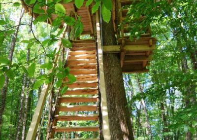 Parc de la Belle - Cabane dans les arbres - Hébergement insolite en Nouvelle Aquitaine situé à proximité du Futuroscope (Vienne (86)