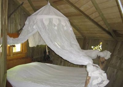 Parc de la Belle - Cabane dans les arbres - Hébergement insolite en Nouvelle Aquitaine situé à proximité du Futuroscope (Vienne (86)