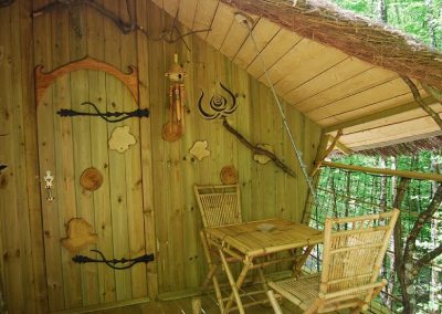 Parc de la Belle - Cabane dans les arbres - Hébergement insolite en Nouvelle Aquitaine situé à proximité du Futuroscope (Vienne (86)